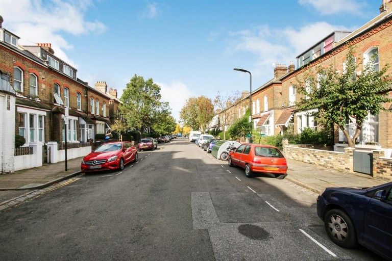 View Full Details for Finsbury Park Road, London