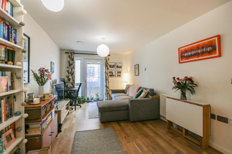 View Full Details for Landsdowne Court, 161 Fairbridge Road, London