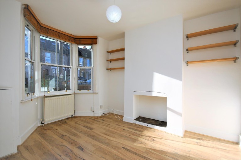 View Full Details for Richmond Road, N11 2QR