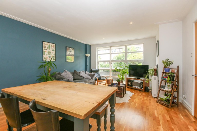 View Full Details for Drayton Park, N5 1NF