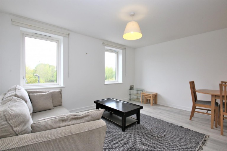 View Full Details for Seven Sisters Road, N4 2LX